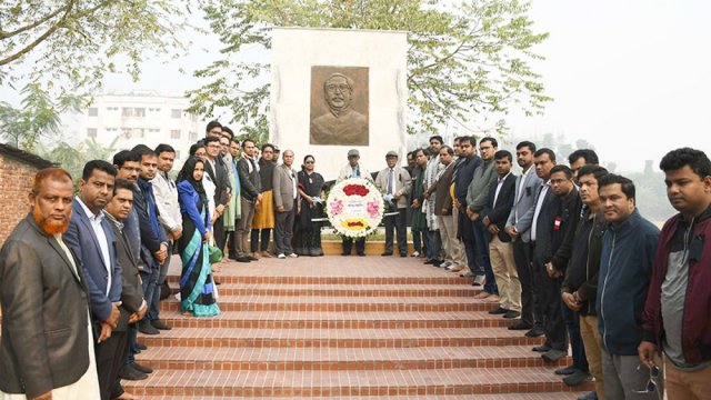 দেশের অগ্রযাত্রা ব্যাহত করতে অপকর্ম থেমে নেই : আজাদ চৌধুরী - দৈনিকশিক্ষা