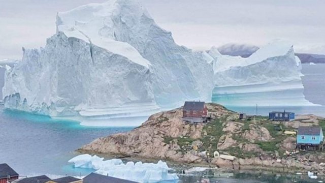 হাজার বছরের সর্বোচ্চ তাপমাত্রা গ্রীনল্যান্ডে : গবেষণা - দৈনিকশিক্ষা
