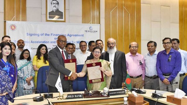 WB boosts employment for 9 lakh rural Bangladeshi youth - Dainikshiksha