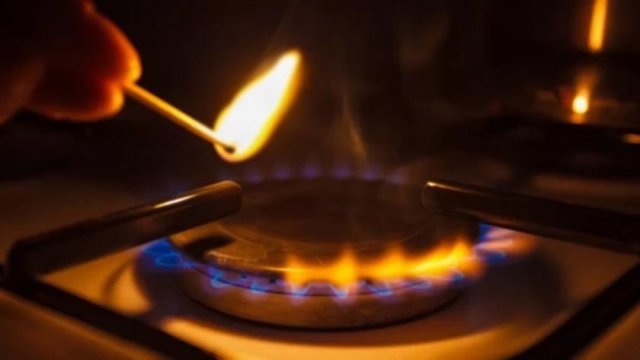 Gas shortage hits many areas in capital city - Dainikshiksha