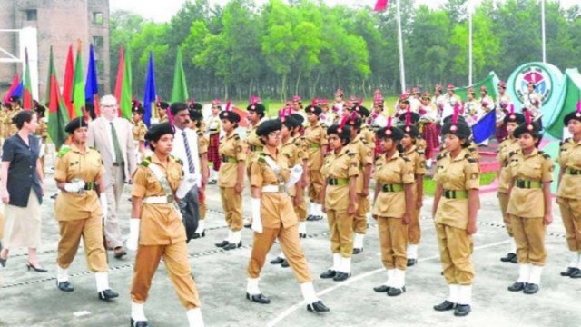 ক্যাডেট কলেজের ভর্তি বিজ্ঞপ্তি দেখুন - দৈনিকশিক্ষা