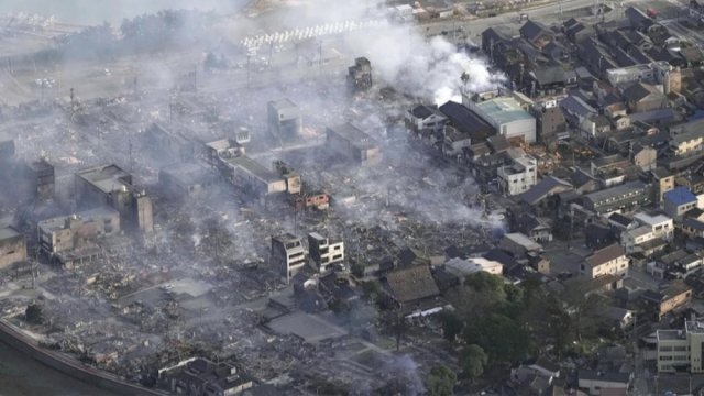 Powerful earthquakes leave at least 30 dead, destroy buildings along Japan's western coast - Dainikshiksha