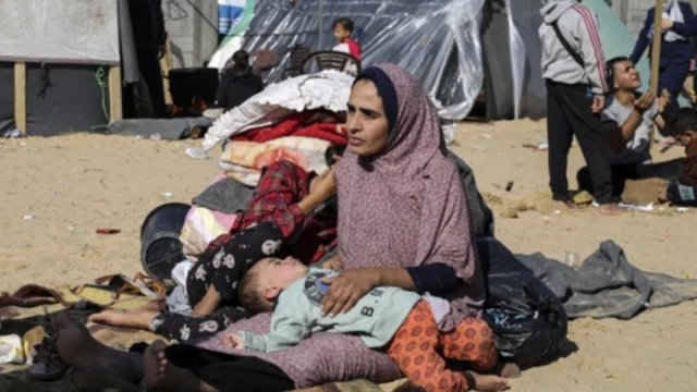 ‘We have nothing.’ As Israel attacks Rafah, Palestinians are living in tents and searching for food - Dainikshiksha