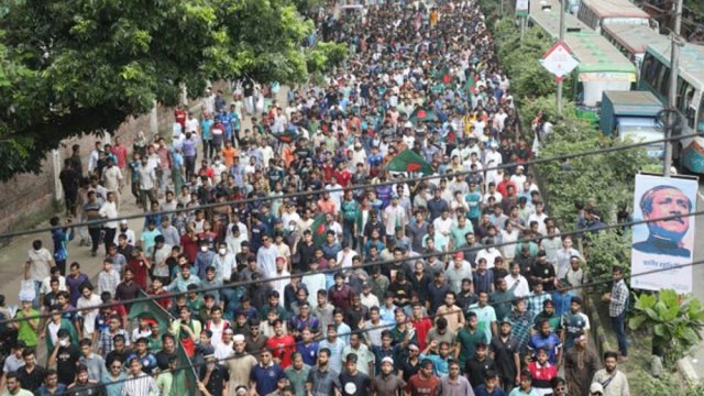 রাষ্ট্রপতিকে শিক্ষার্থীদের স্মারকলিপি, দাবি আদায়ে ২৪ ঘণ্টার আলটিমেটাম - দৈনিকশিক্ষা