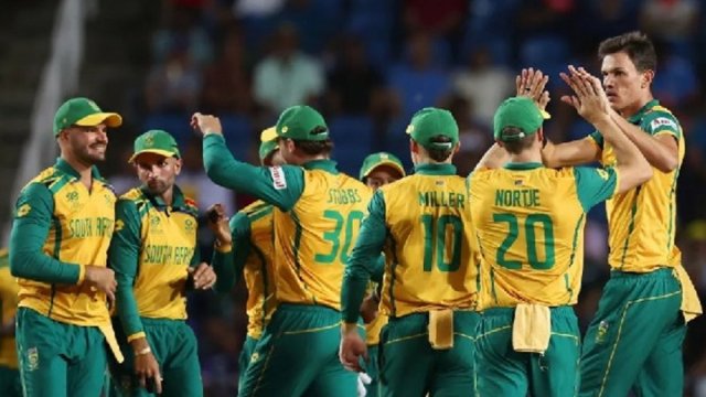 South Africa beats Afghanistan to reach the Twenty20 World Cup final, ending a long cricket drought - Dainikshiksha