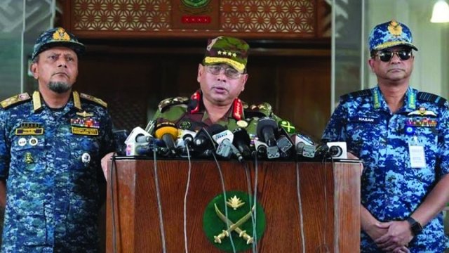 Interim govt to be sworn in today : Army Chief