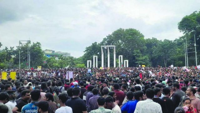 এক দফা ছাড়াও যে ঘোষণা দিলো আন্দোলনকারীরা - দৈনিকশিক্ষা