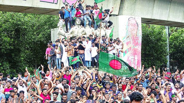 নতুন স্বাধীনতাকে ঘিরে শিক্ষার্থীদের ভবনা - দৈনিকশিক্ষা