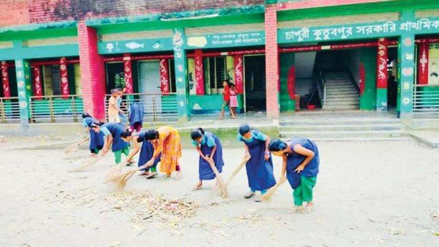 একযোগে ১৮২ বিদ্যালয়ে পরিচ্ছন্নতা অভিযান - দৈনিকশিক্ষা