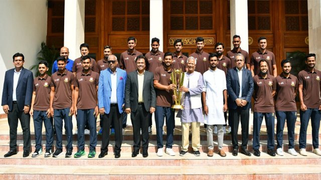 Chief Adviser accords reception to the national cricket team - Dainikshiksha