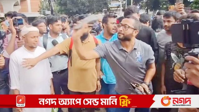 শেখ হাসিনার জন্মদিন উপলক্ষে টিএসসিতে গণ জুতা নিক্ষেপ কর্মসূচি - দৈনিকশিক্ষা