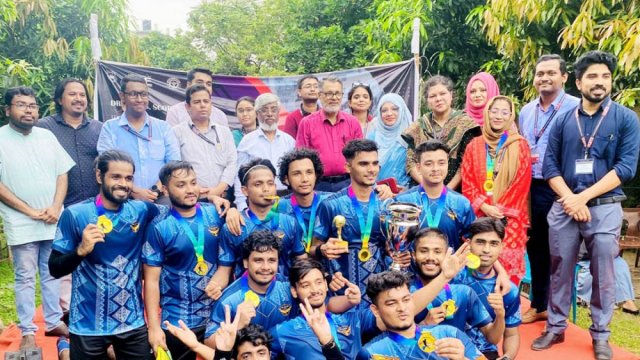 ইউআইটিএস-এ ফুটবল টুর্নামেন্টের ফাইনাল অনুষ্ঠিত