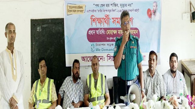 জেব্রা ক্রসিং স্থাপনের দাবি সিলেটের সব স্কুল-কলেজের সামনে - দৈনিকশিক্ষা