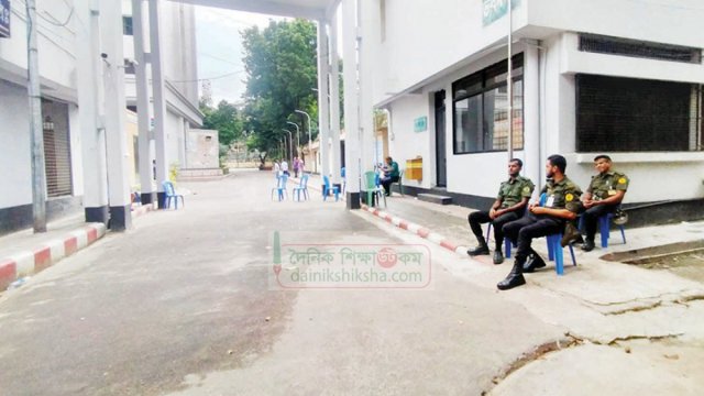 ফেল করা শিক্ষার্থীরা ফের ঢাকা বোর্ডে, হামলার আশঙ্কায় স্থবির কার্যক্রম - দৈনিকশিক্ষা