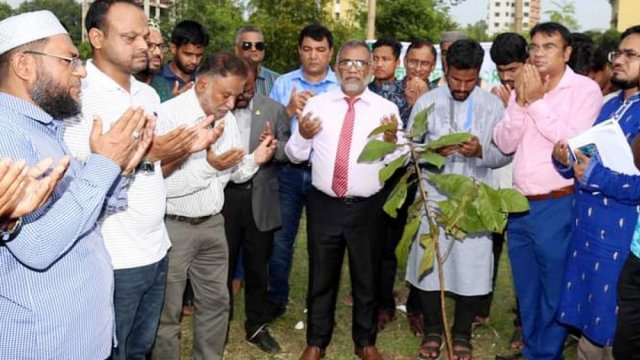 ইবিতে বিপ্লবের স্মৃতি সংরক্ষণে ‘জুলাই উদ্যান’ উদ্বোধন