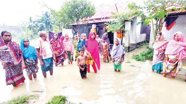 প্রাথমিক ও মাধ্যমিক স্কুলগুলোকে আশ্রয়কেন্দ্র ঘোষণা