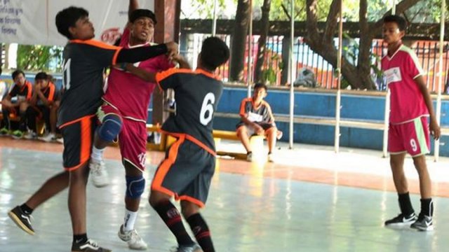 Eight more matches of school handball tournament held