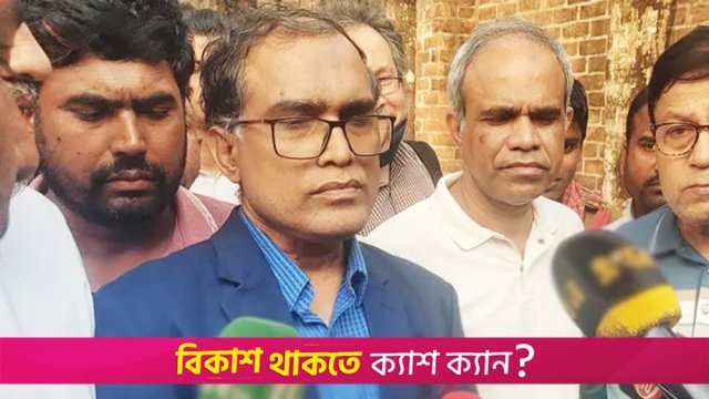 ৩ ছাত্রের মৃত্যু প্রসঙ্গে আইইউটির প্রো-ভিসি বললেন, দুর্ঘটনা তো আর বলে-কয়ে আসে না